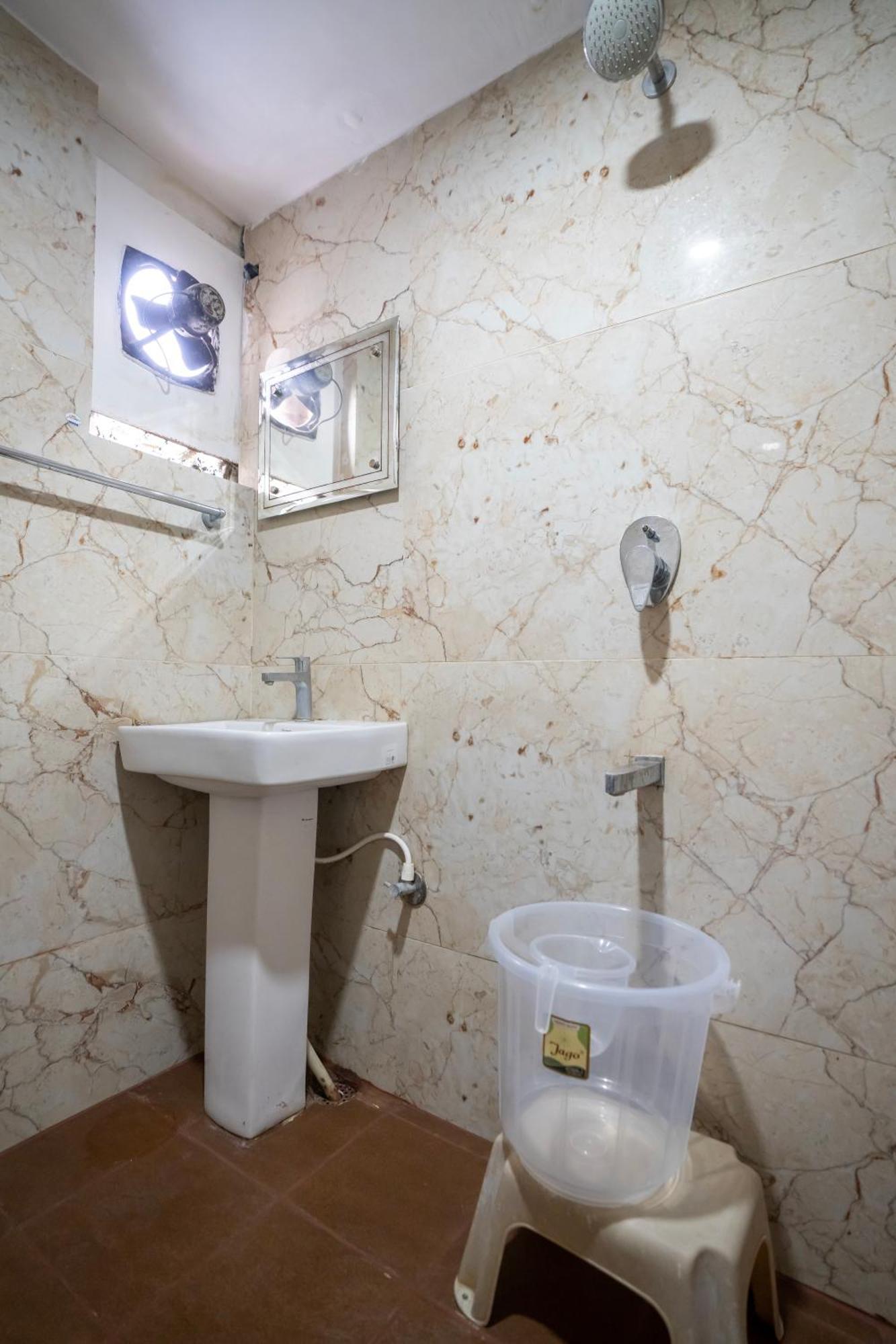 Hotel Vyshak Residency Mysore Bagian luar foto